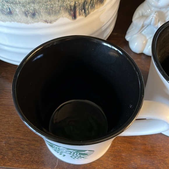 Two limited edition Starbucks Tall mugs - Picture 3 of 5